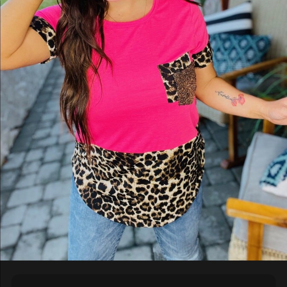 Heimish cheetah/hot pink top!